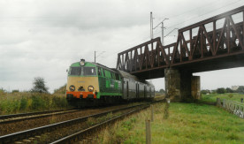 Lokomotywa serii SU 45-256 z pociągiem osobowym nr 7731 relacji...